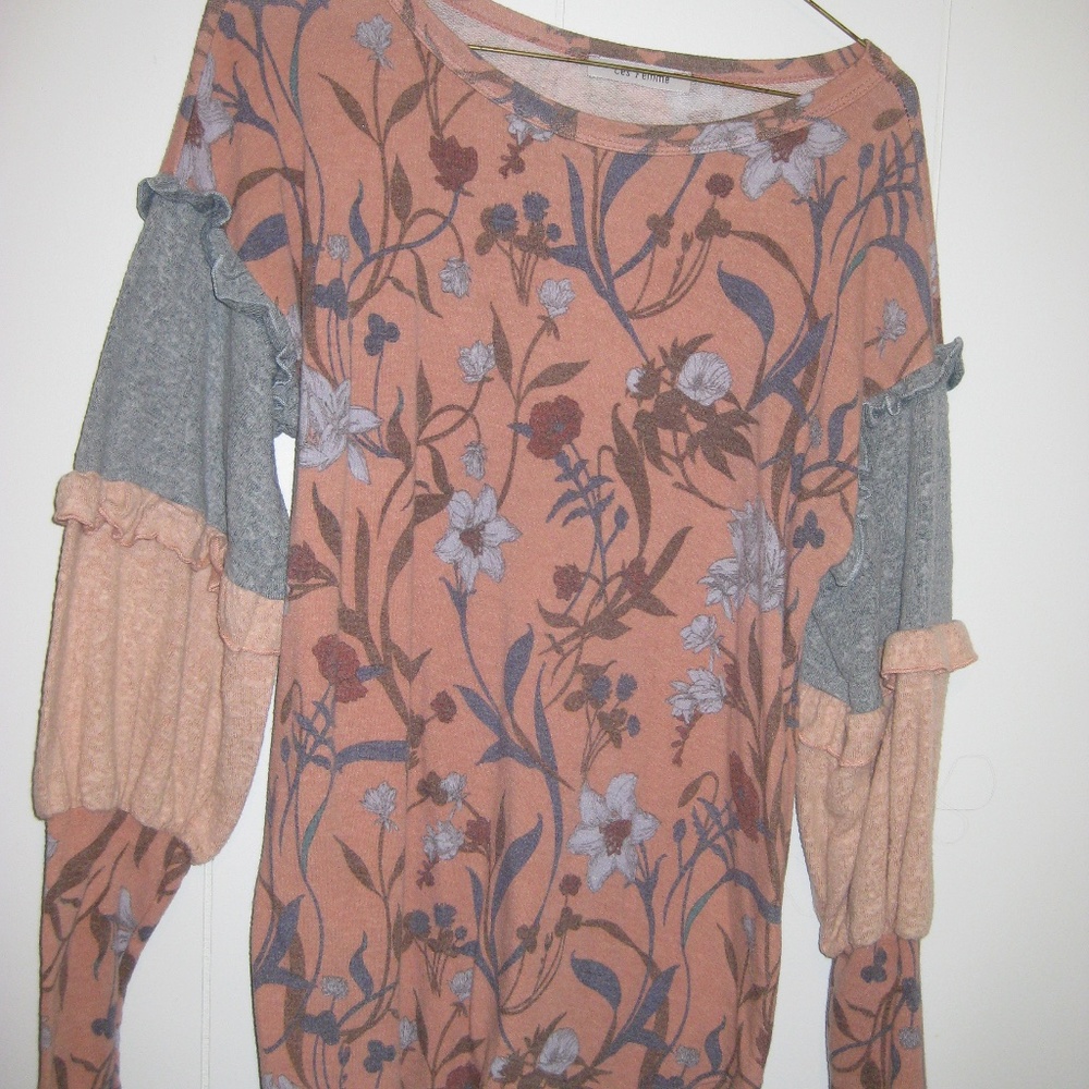 Balloon Sleeve Top